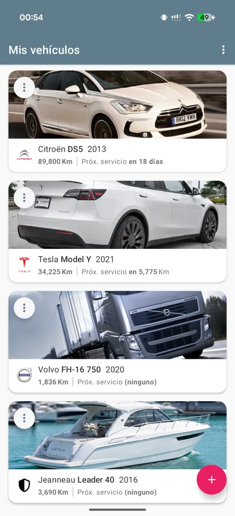 Tu flota, simplificada: gestiona autos, motos, camiones y lanchas en un solo lugar
